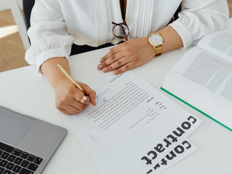 Understanding Estimates and Contracts