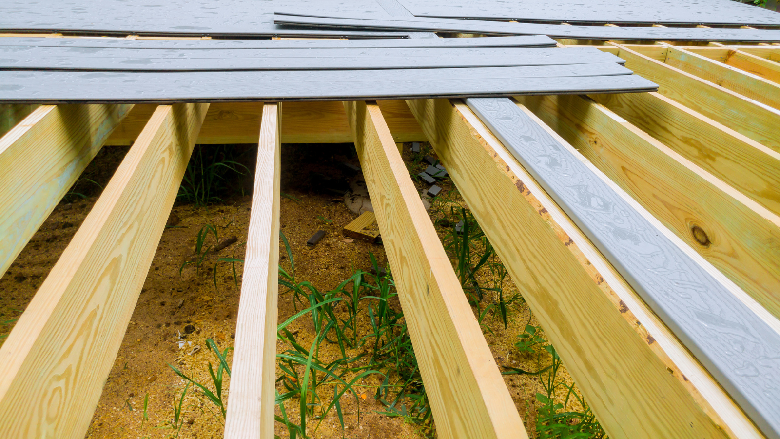 Adding Value to Your Virginia Home: The Benefits of a Deck 1 Reitzel BLogs 1 Reitzel Roofing and Exteriors
