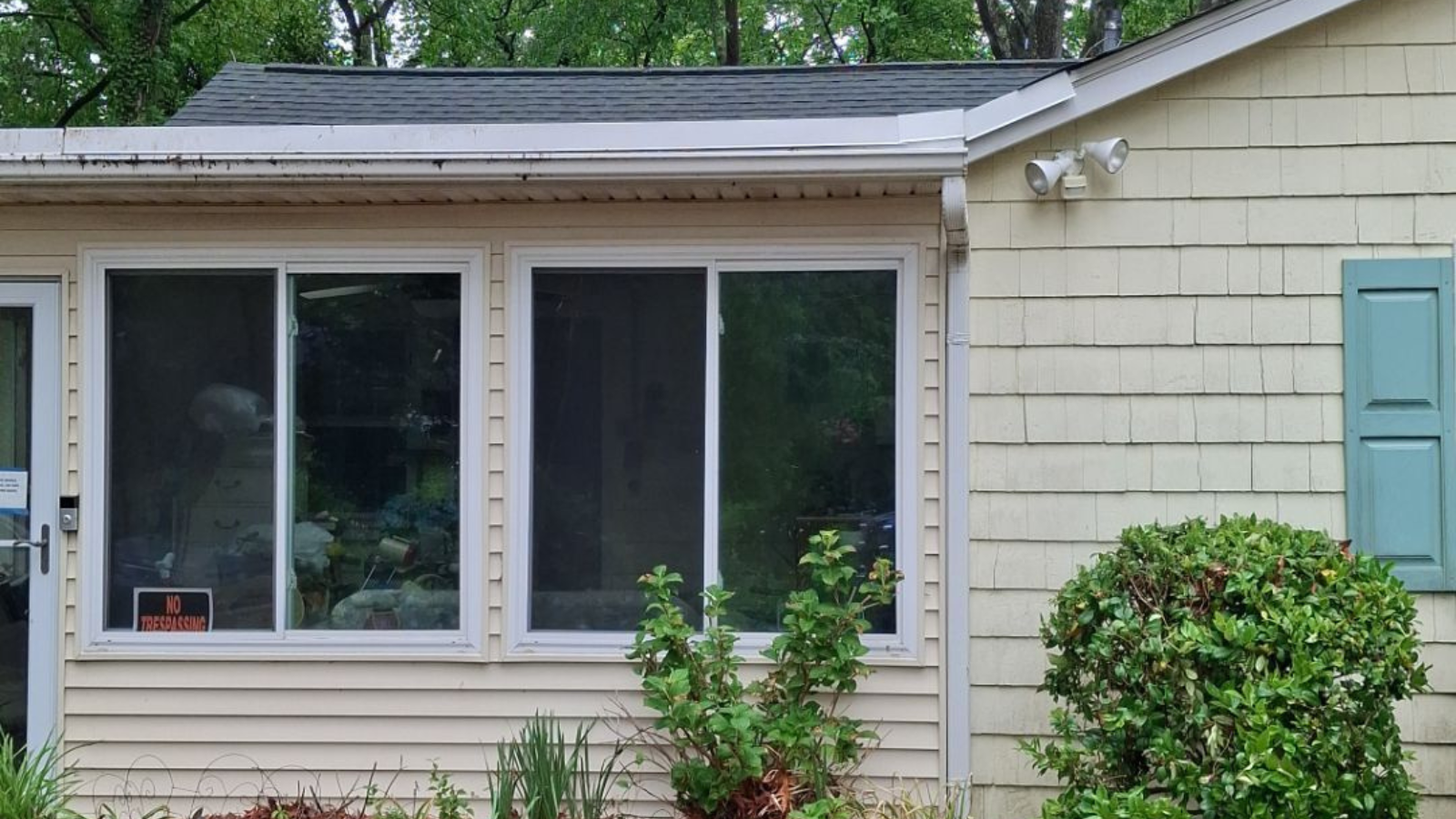 10 Costly Signs You Need New Windows Virginia Beach Homeowners Shouldn’t Ignore 3 28 Reitzel Roofing and Exteriors