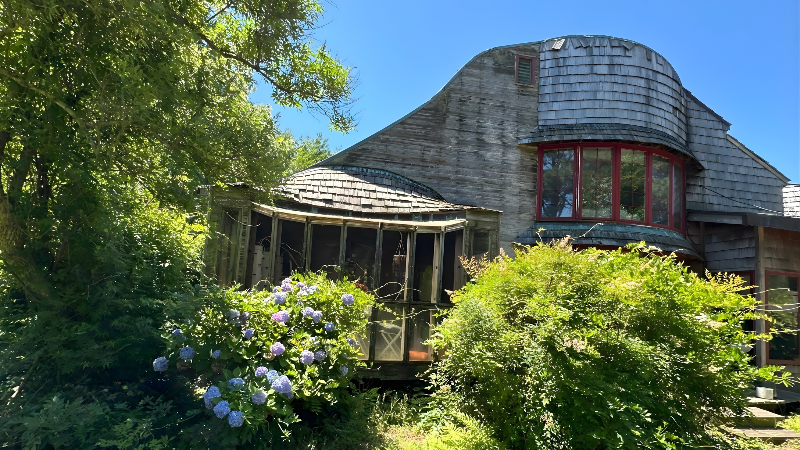 From Rustic Charm to Roofing Alarm: 9 Shocking Signs a Cedar Shake Roof Has Become a Costly Liability 2 29 Reitzel Roofing and Exteriors
