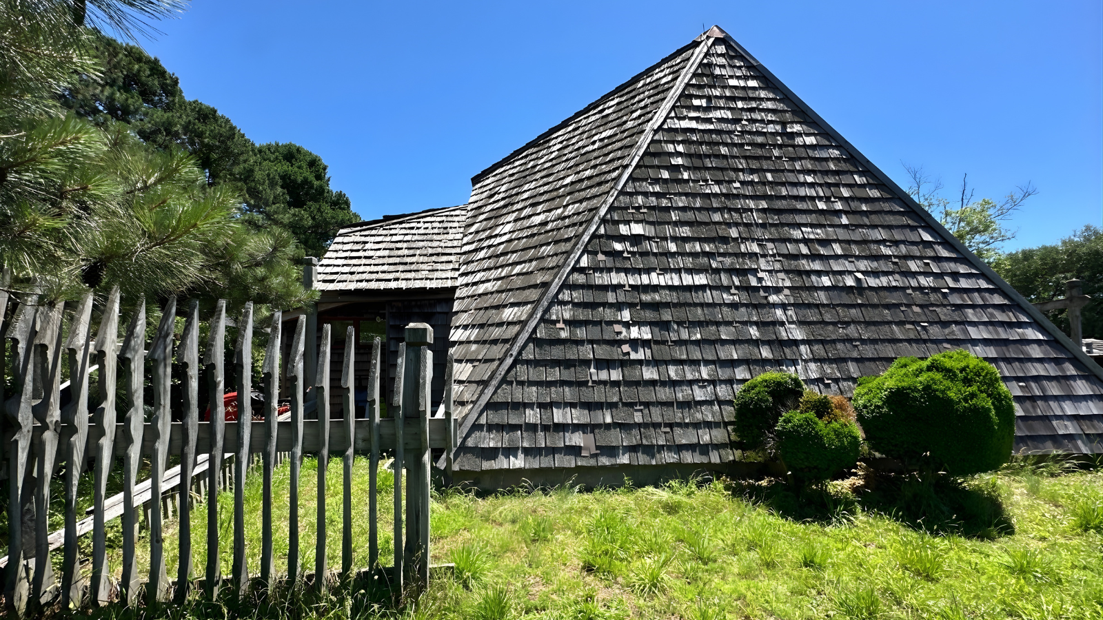 From Rustic Charm to Roofing Alarm: 9 Shocking Signs a Cedar Shake Roof Has Become a Costly Liability 1 30 Reitzel Roofing and Exteriors