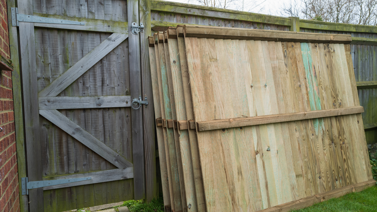 The Hidden Signs Your Privacy Fence Needs Replacement in Virginia Beach, VA 2 Why Fence Replacement Can Increase Property Value Reitzel Roofing and Exteriors